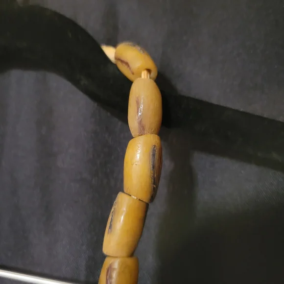 Vintage handmade Krobo glass trade beads, Using recycled-glass techniques - Picture 11 of 16